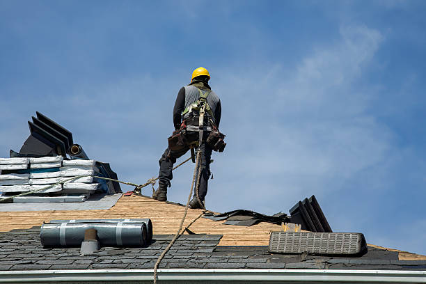 Professional Roofing technician working in Glenvil, NE